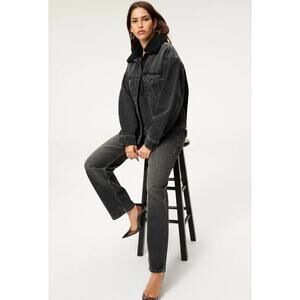 SIZE 0 GOOD AMERICAN
Good Oversized Trucker Jacket